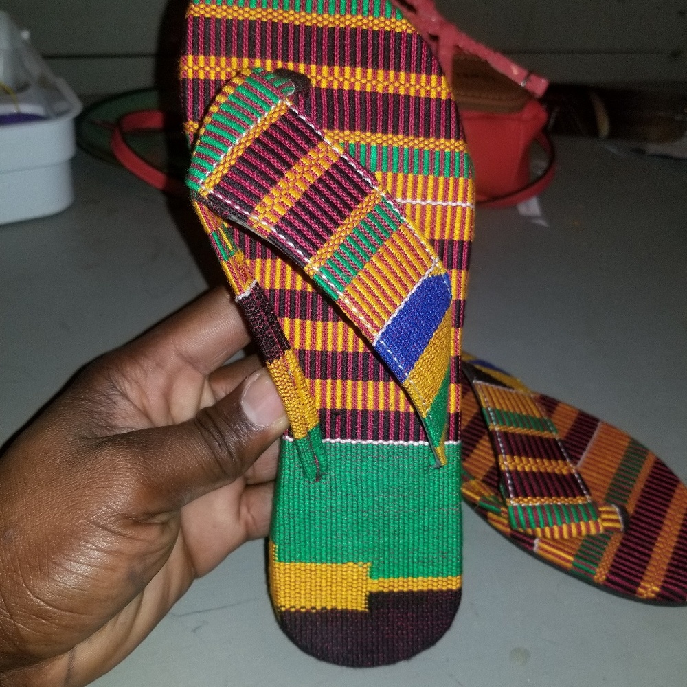 Sandals - Picture 2 of 3